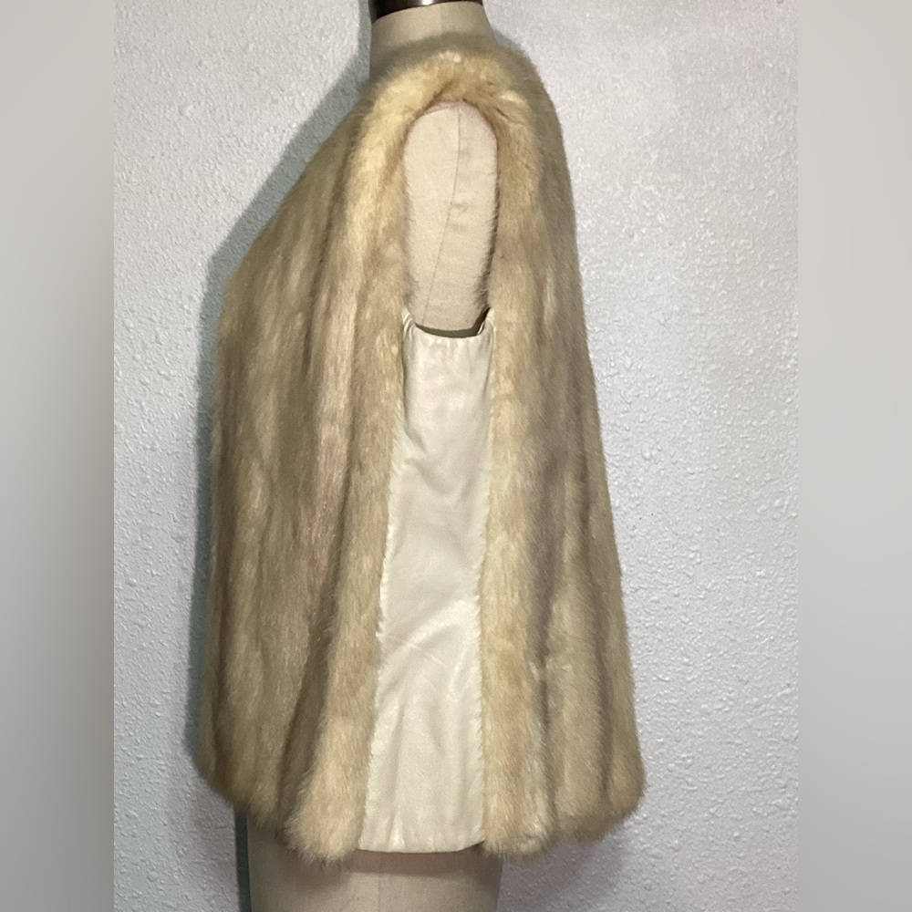 Ralph Rupley Houston leather Fur Vest in Cream size M/Large